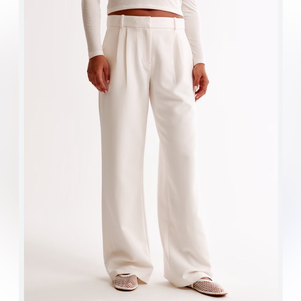 Abercrombie & Fitch Women's Cream Trousers